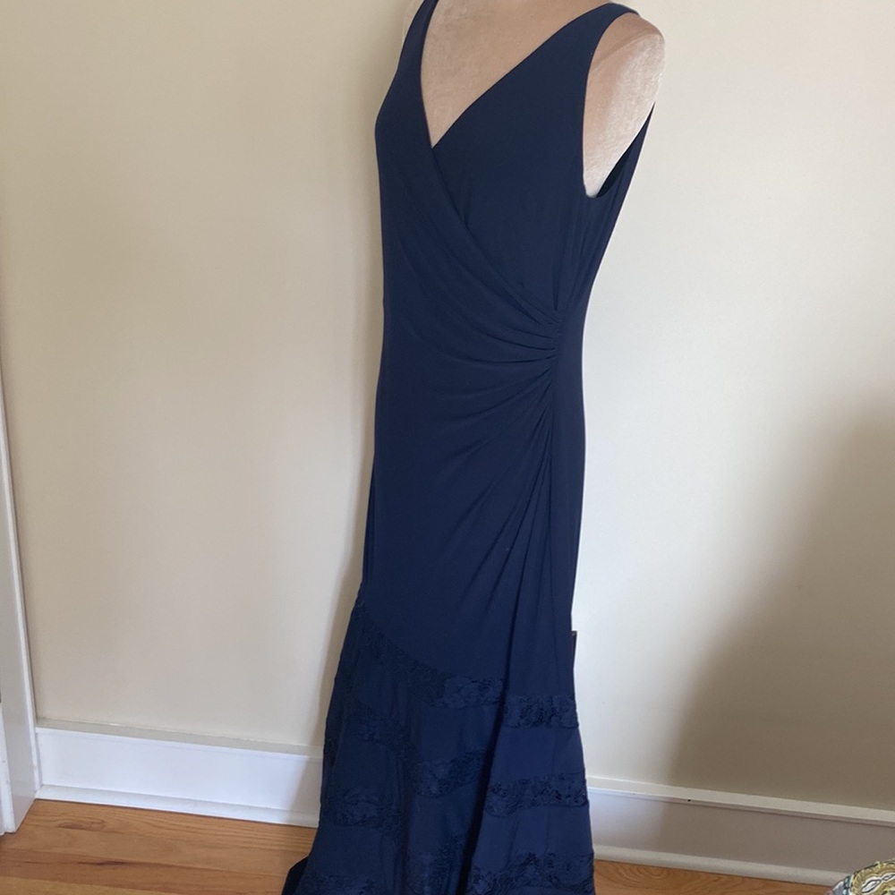 Ralph Lauren Navy Lace-Panel Jersey Gown Size 12 - Picture 3 of 13